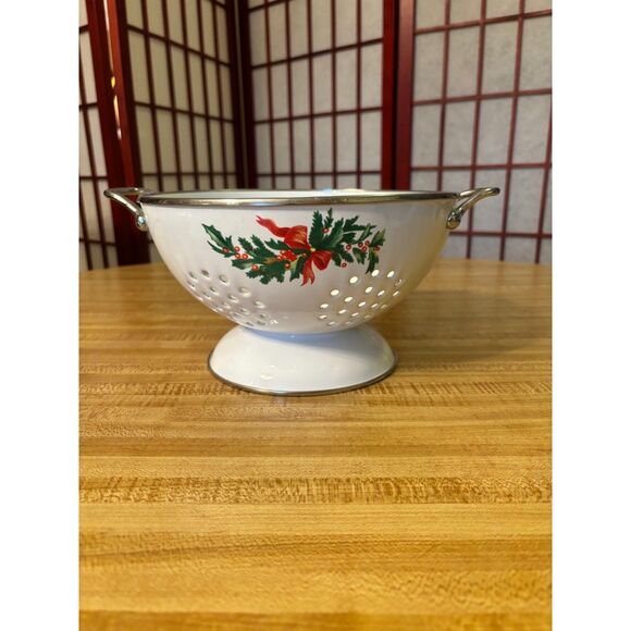 Pfaltzgraff Christmas Heritage Holly Berry Enamel and Metal Colander 8 3/4" - Picture 1 of 7
